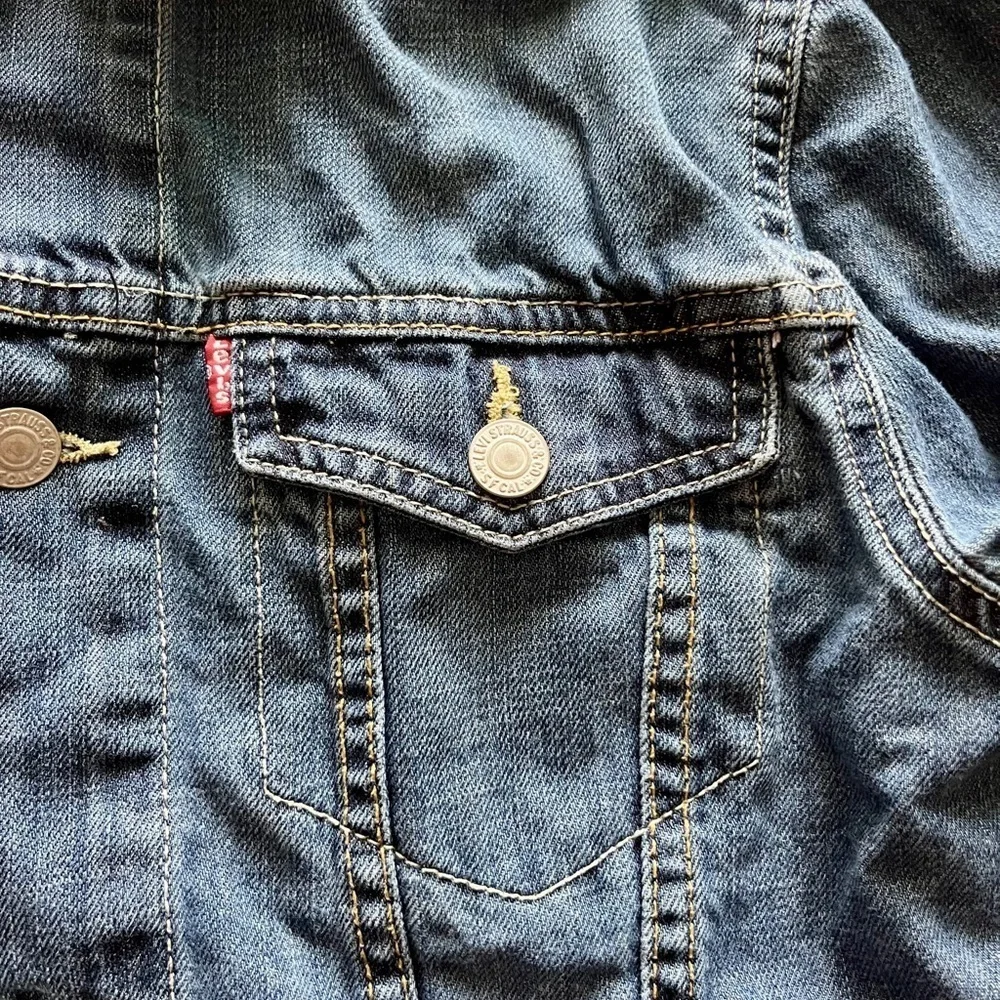 Levi’s Vintage Youth Jean Jacket - Size Large